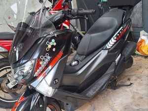 MBK YAMAHA NMAX