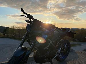 YAMAHA MT-125