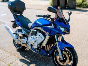 YAMAHA FZS1000
