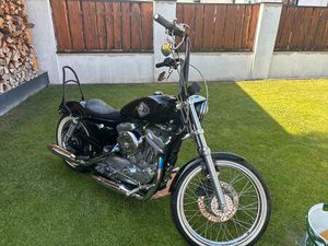 HARLEY DAVIDSON SPORTSTER 883