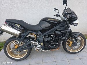TRIUMPH STREET TRIPLE 675 R PHANTOM BLACK