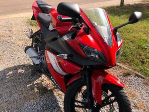 ② YAMAHA YZF-R125 TE KOOP WEGENS VERHUIS