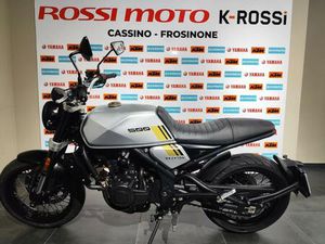 VENDO BRIXTON MOTORCYCLES CROSSFIRE 500 (2021 - 25) USATA A CASSINO (CODICE 9865887) - MOTO.IT