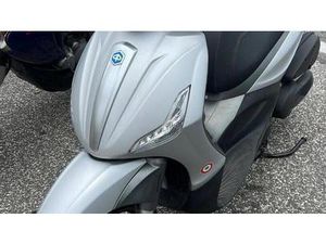 VENDO PIAGGIO BEVERLY 350 S ABS (2019 - 20) USATA A BRACCIANO (CODICE 9865735) - MOTO.IT