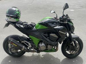 VENDE SE KAWASAKI Z800 FAFE