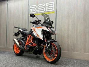 2020 70 KTM SUPERDUKE GT 1290 EURO 4 - AKRAPOVIC EXHAUST - ONLY 16130 MILES