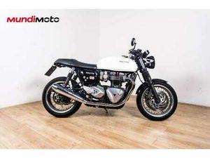 TRIUMPH THRUXTON