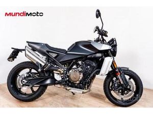 HUSQVARNA SVARTPILEN 801 - 2024