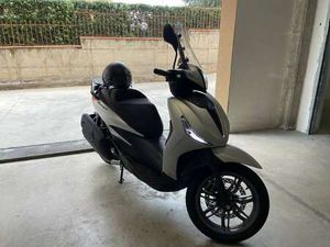 PIAGGIO BEVERLY 400 SPORT TOURING ARGENTO