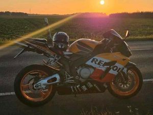 HONDA CBR 1000RR REPSOL