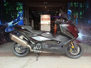 YAMAHA TMAX 560 2024 NERO