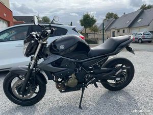 YAMAHA XJ6