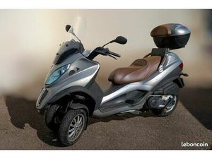 PIAGGIO MP3 500