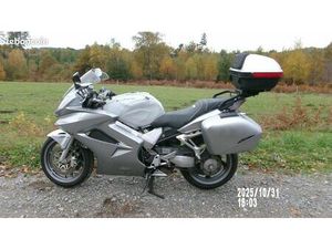 HONDA VFR 800 VTECH