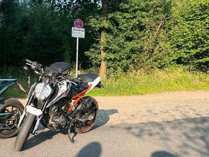 KTM DUKE 125