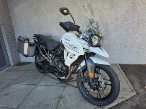 TRIUMPH TIGER 800 XR