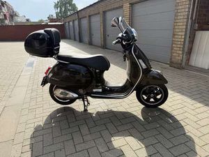 VESPA GTS SUPER 300