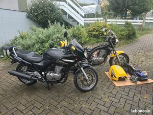 LOT DE 2 CB500