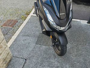 VENDS SCOOTER PCX 125