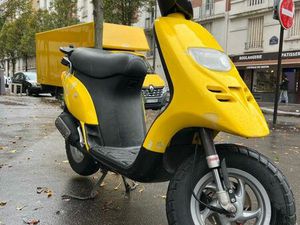 PIAGGIO TYPHOON MODÈLE 1995 COLLECTION