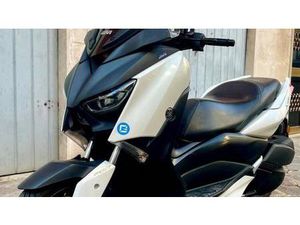 VENDO YAMAHA X-MAX 300 ABS (2017 - 20) USATA A ROMA (CODICE 9866738) - MOTO.IT