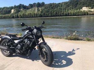 ② MOTO HONDA CMX 500 REBEL