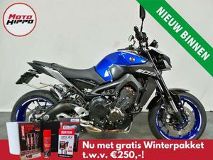 YAMAHA MT-09 BLAUW