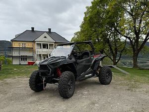 POLARIS RZR XP 1000