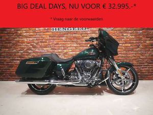 HARLEY-DAVIDSON STREET GLIDE FLHX 117 GROEN