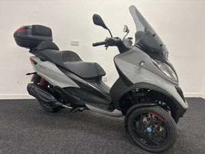 PIAGGIO MP3 ** 2679 MILES - ABS - TOP BOX **