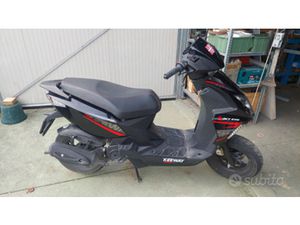 SCOOTER 50 CC 4 TEMPI DA SISTEMARE
