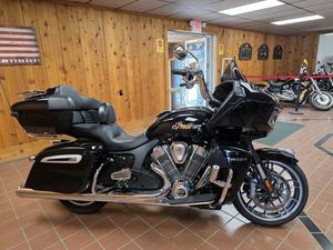 2023 INDIAN MOTORCYCLE PURSUIT® LIMITED