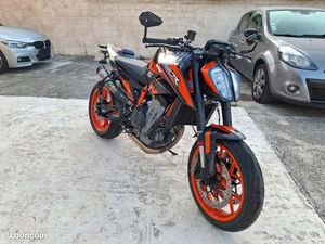 KTM DUKE 890R