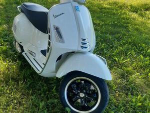 VESPA GTS 300 SUPER
