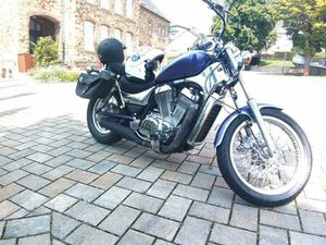 SUZUKI INTRUDER