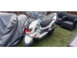 SPEEDFIGHT 4 SNOR 2017 4 TAKT WEG=WEG — SCOOTERS | PEUGEOT — MARKTPLAATS