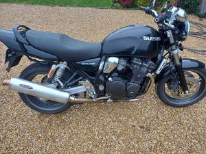 SUZUKI GSX 750 INAZUMA JANKI