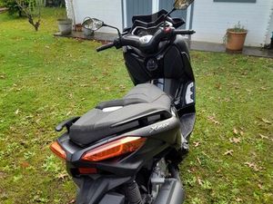 A VENDRE XMAX 125 IRON MAX