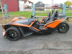2017 POLARIS SLINGSHOT® SLR ORANGE MADNESS