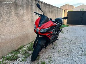 APRILIA TUONO 125 - 2021 - 10 000 KM - PARFAIT ÉTAT