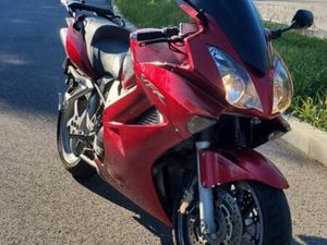 HONDA VFR800 VTEC