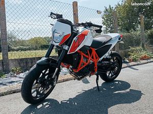 KTM 690 DUKE