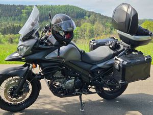 SUZUKI V-STROM DL 650 XT VOLLAUSSTATTUNG