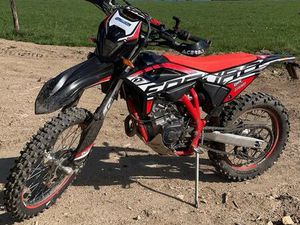 MOTO ENDURO 125 4T