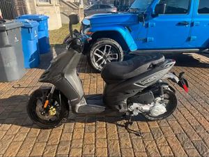 PIAGGIO TYPHOON 2023