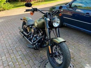 HARLEY-DAVIDSON SOFTAIL SLIM S FLSS