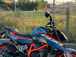 KTM DUKE 390 2024
