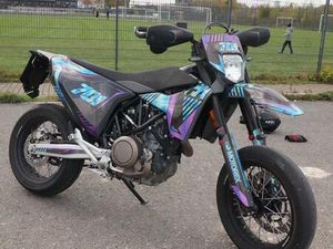 HUSQVARNA 701 SUPERMOTO