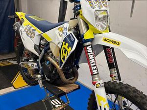 HUSQVARNA FE 250 BJ 2023 KILOMETER STAND 500 KM