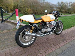 MOTO GUZZI LE MANS MIT ÖHLINS, LAFRANCONI, AKRONT